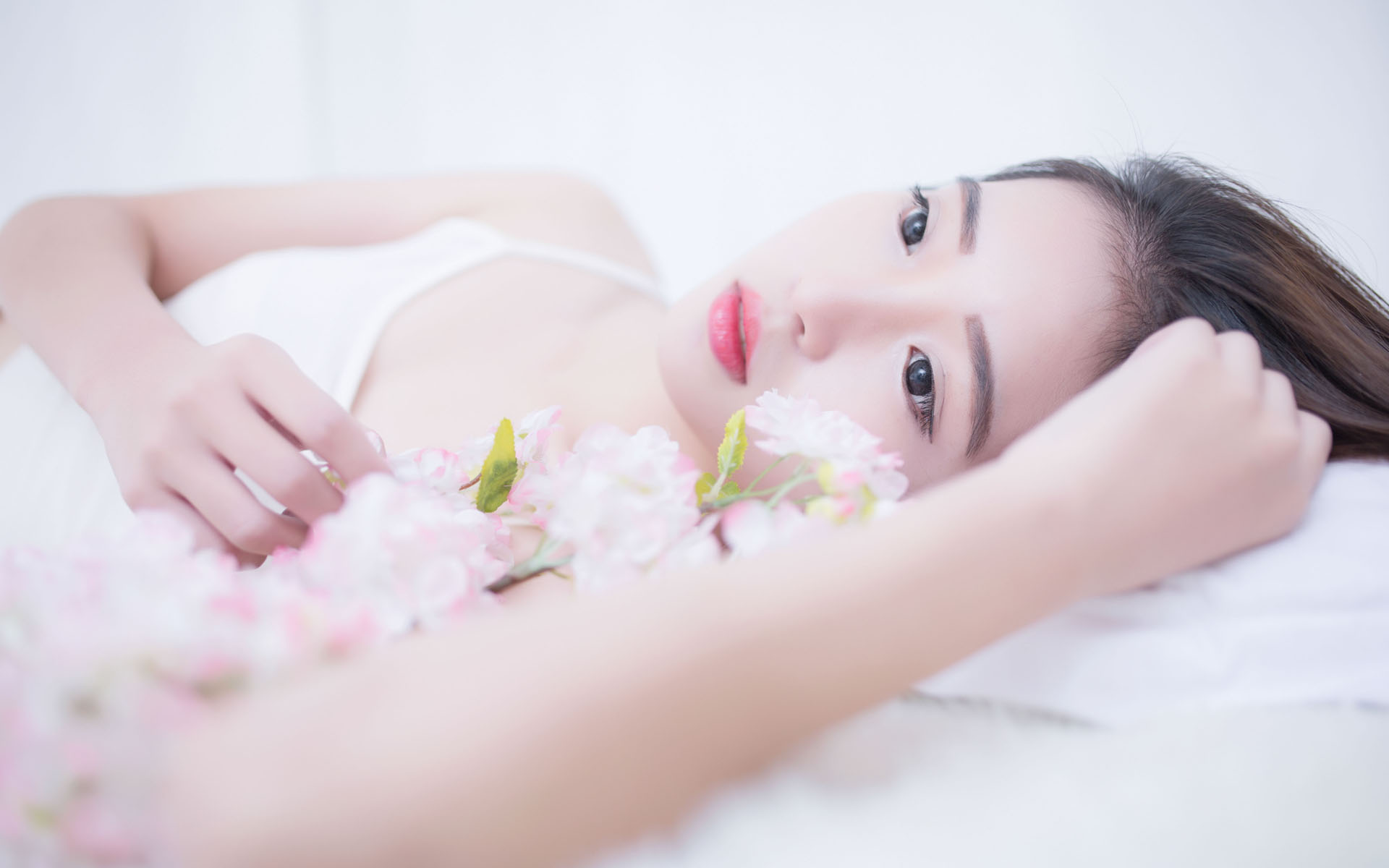 胡塞武装称袭击以色列多处目标 致其“航班中断”